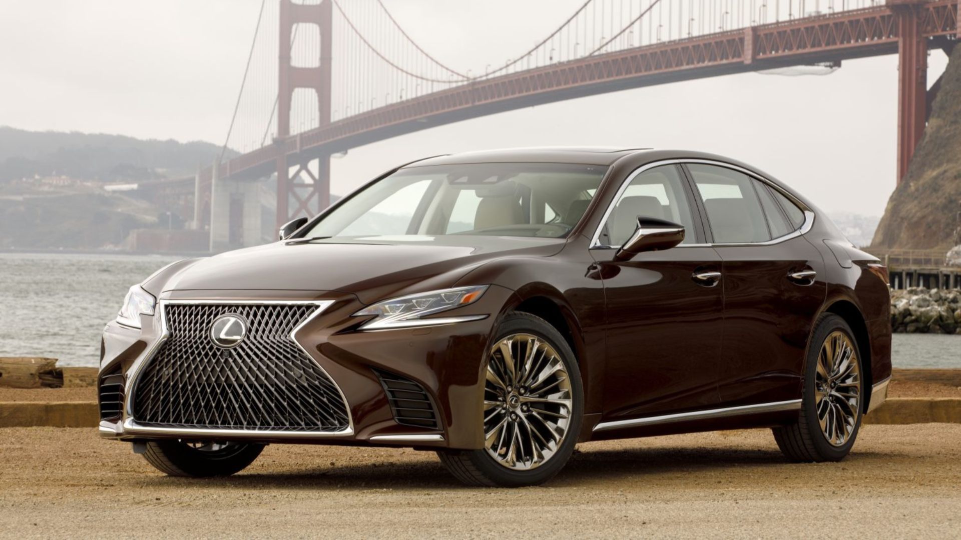 Lexus LS