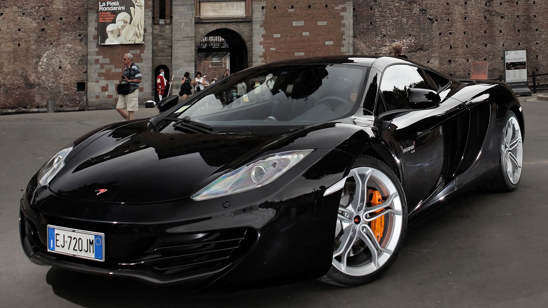 McLaren MP4-12C
