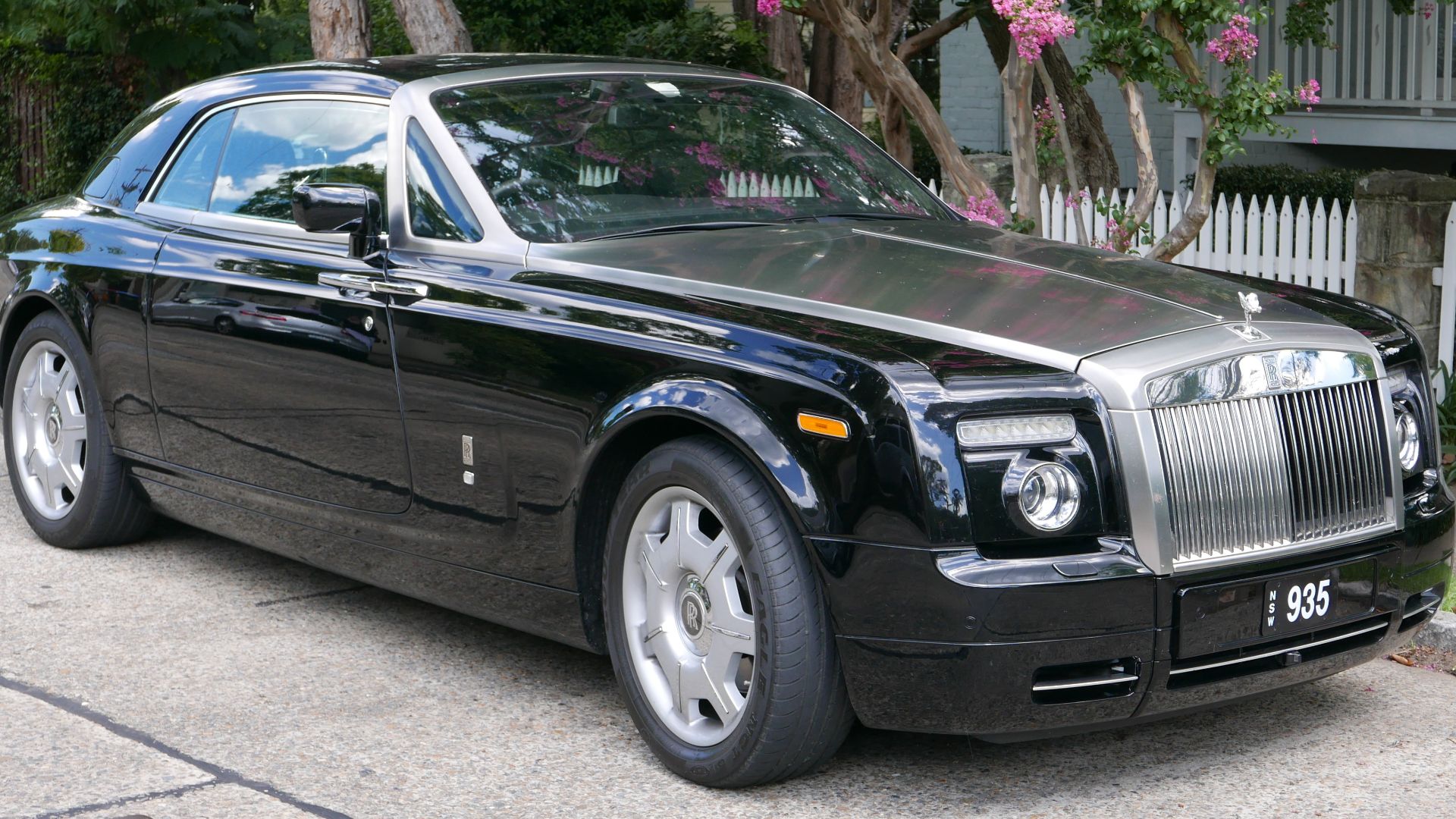 Rolls-Royce Drophead Coupe