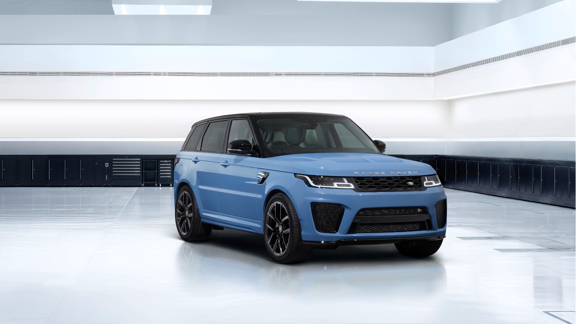 Land Rover Range Rover SVR
